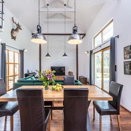 ヴィラ In Roprachtice Near Slopes *