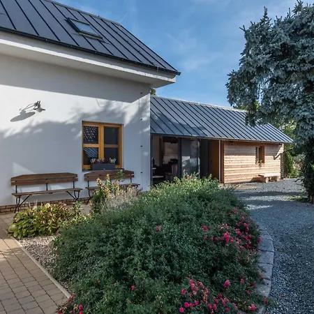 ヴィラ In Roprachtice Near Slopes *