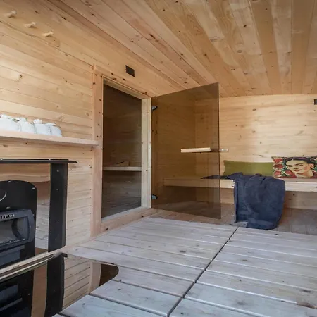 ヴィラ In Roprachtice Near Slopes *